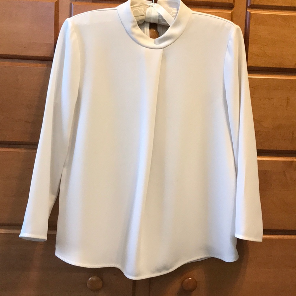 *SOLD* Ann Taylor XS Blouse